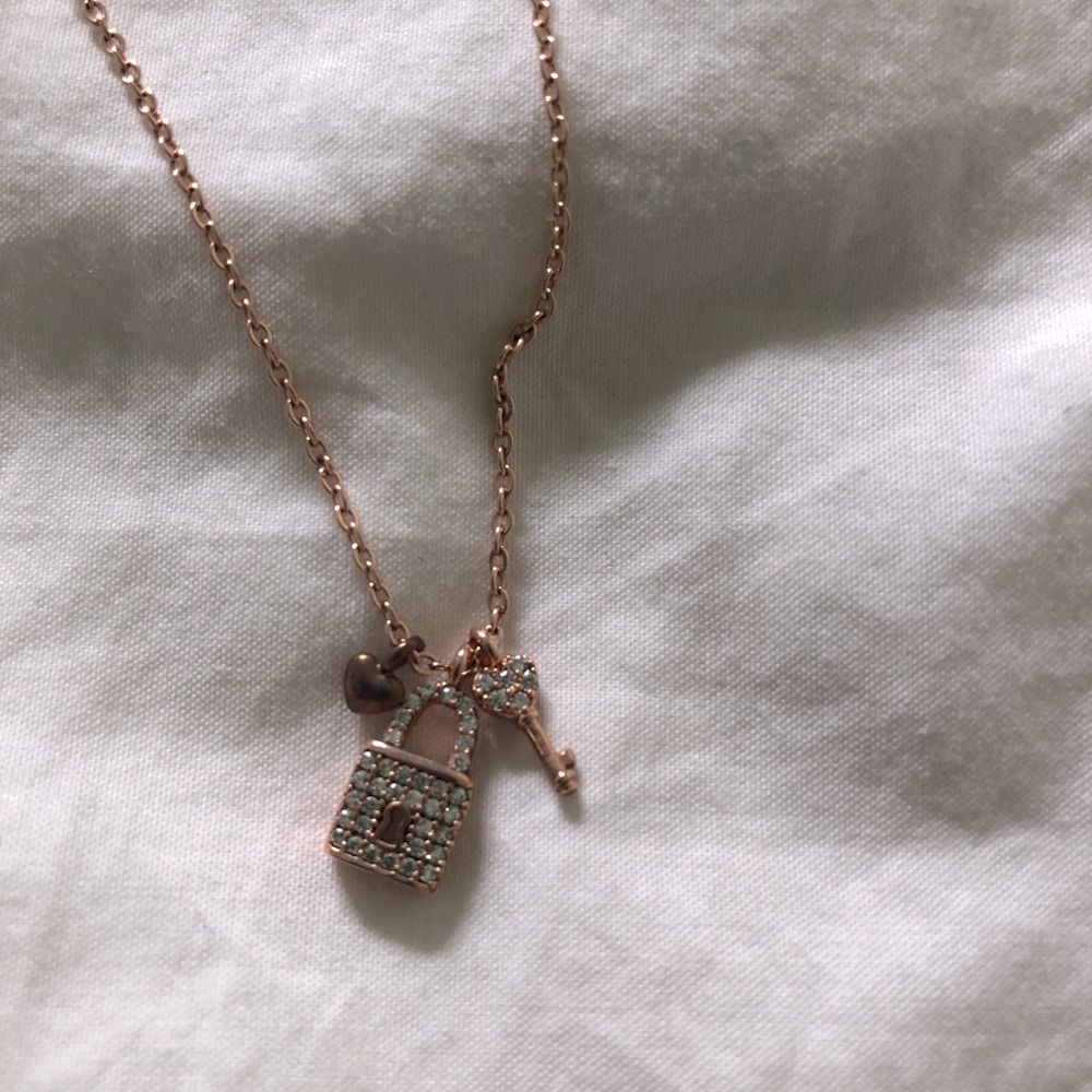 Chloe+Isabel lock and key necklace
